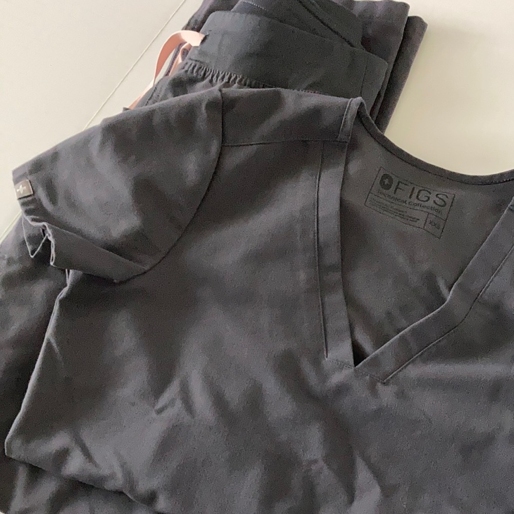 Figs scrub set charcoal